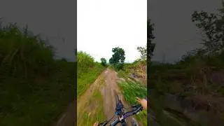 Feel better with the camera setting now Osmo360 #mtb #mountainbiking #shorts #downhill #osmo360