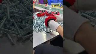 How caster wheels are assembled?