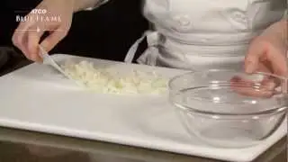 How to use a kitchen scraper