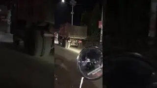 Heavy vehicles enter city during no-entry hours@SomoyOsomoy365
