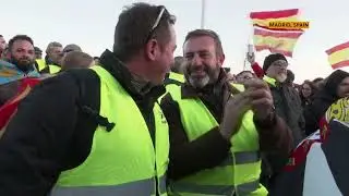 Spanish police scuffle with farmers, truck drivers in Madrid