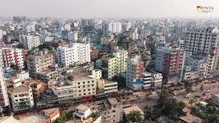 A quiet winter noon &mdash; city life from a slow-spinning drone 