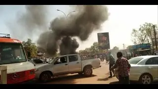 Des heurts en marge de l'arriv&eacute;e de Macron &agrave; l'universit&eacute; de Ouagadougou