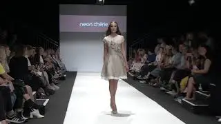 MQ vienna fashion week - neon ch&eacute;rie - s/s 2020-2021 - sequence12