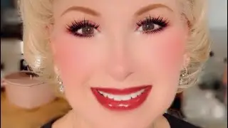 WOW...a burgundy Ulta Lip pencil gave stunning results!