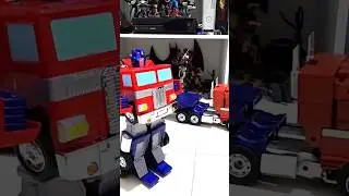 Jada Toys Optimus Prime Transforming RC #transformers #optimusprime