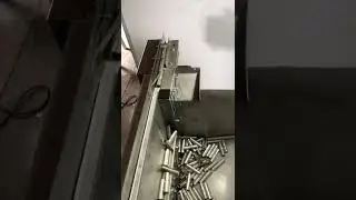 Round metal tube lifting feeding sorting machine