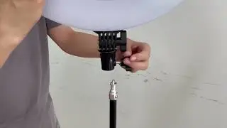 EOTO LIGHT Ring Light install on the tripod stand