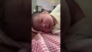 Tiny Hands, Warm Heartbeat &mdash; A Newborn's First Hug with Mom #childbirth
