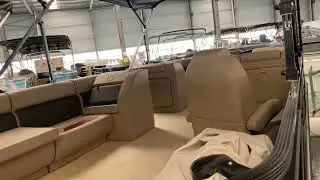 25 foot pontoon boat