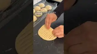 Dica de modelagem f&aacute;cil e r&aacute;pida. #receita #p&atilde;o #modelagem #cozinha #gastronomia #panifica&ccedil;&atilde;o #dica