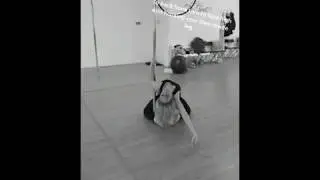 HOW TO Beginners / Intermediate Pole Spin flow combo. Learn to flow from Boomerang - attitude +