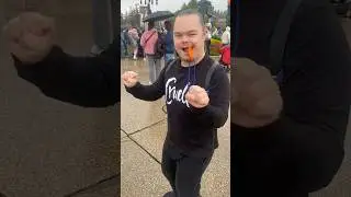 Dancing At Disneyland Paris #disney #disneyuk #disneyparade #disneydancer #disneyfamily #shorts