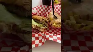 Tijuana&rsquo;s &ldquo;In n Out&rdquo; Burgers #enchingaburger #inenau #innout #burger #bajacalifornia #tijuana #mex