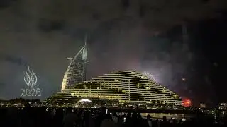 Happy New Year 2026 at Burj Al Arab #fireworks  #burjalarab  #dubai 