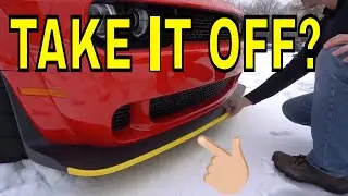 What is this Yellow Strip on the Front of the Dodge Demons?