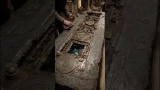 Found In A Sarcophagus: A Machine No One Can Explain