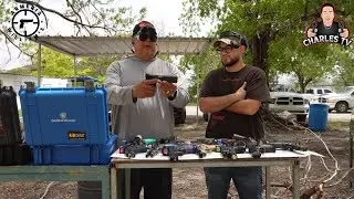 Probando armas ex&oacute;ticas con mi pana Tito