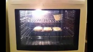 Cupcakes rising