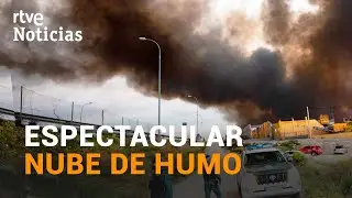 Un INCENDIO en SESEÑA (TOLEDO) produce una nube de humo visible desde MADRID | RTVE Noticias