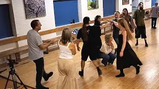 Nine-Pins Ninepin - Barn Dance/Ceilidh/Country Dance - Fun Square Dance for Nine Dancers