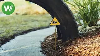 Eine Autorennbahn im Garten - im Garten spielen