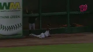 WSH@HOU: Bernadina's outstanding catch ends the game