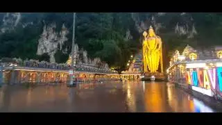 Visiting Batu Caves during Rainy Season | Kuala Lumpur Malaysia 🇲🇾