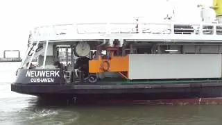 Die 'Neuwerk' läuft ein in Cuxhaven