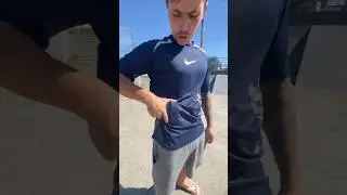 QUANDO CHEGA UM BOLEIRO E TEM SKATISTA NA QUADRA #shorts