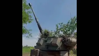 Ukrainian AHS Krab 155mm self-propelled howitzer firing at targets in the East