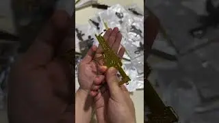 Mp5 gold vs Groza