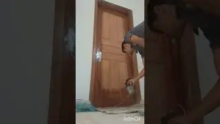 PINTURA DE PORTA COM VERNIZ