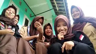 Seru-seruan aja, main at least with dinda-dinda