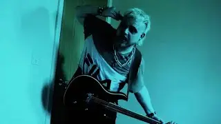 silk dress (I love drugzz) {Official Video}
