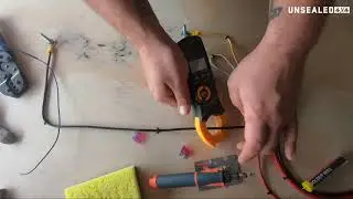 12V Guide: How to use a clamp meter