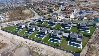 &Ccedil;eşme Şifne deniz manzaralı, m&uuml;stakil havuzlu villalar