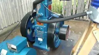 Slow Speed Diesel Engine at 670 1/min Einzylinderdieselmotor 2