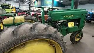 1947 John Deere A 5.1 Litre 2-Cyl All Fuel Tricycle Rowcrop Tractor (26 HP)