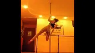 обучение на пилоне - Школа танцев Pole Dance Queen - Шумкова Александра