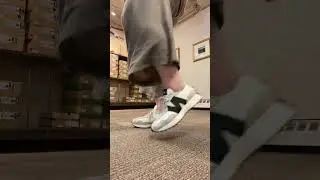 Obsessed with the New Balance 327 how about you?