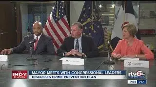 Mayor discusses anti-crime plan with congressional leaders