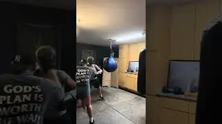 💥 Kid&rsquo;s 2nd boxing session Rounds of work + muscle training!  TRY FREE VEGAS 👉 www.SotoBoxing.com