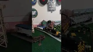Pabst Blue Ribbon Beer car delivery #beer #train #video #modeltrains #music #toytrain #youtube
