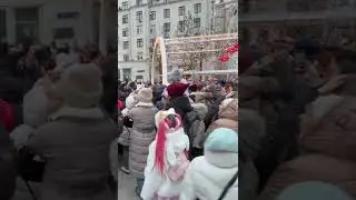 Улалами пытается увидеть дракона | #yrarami с помощью #Twitch