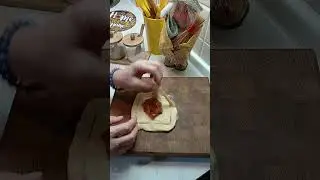 #булочки #лайфхак #совет #lifehacks #shortsvideo #shorts #формовкабулочек #trendingshorts #trending