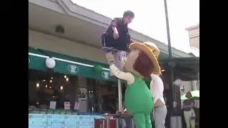 Kin's Farm Market featuring a performance by Piper
