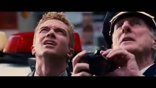 Spider-Man 3. Crashing crane Scene.  Spider-Man saves a model from falling off a building