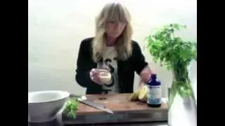 Fennikelsalat - Opskrift p&aring; fennikel-r&aring;kost med chokolade og chili