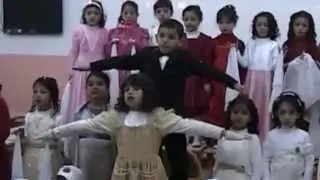 مدرسة السيدة آمنة الابتدائية  تحتفل بيوم  الكرنفال -21 /02 / 2013